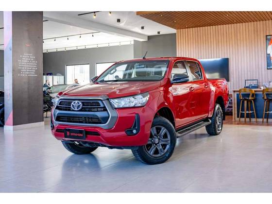 TOYOTA HILUX 2.8 D-4D TURBO DIESEL CD SR 4X4 AUTOMÁTICO